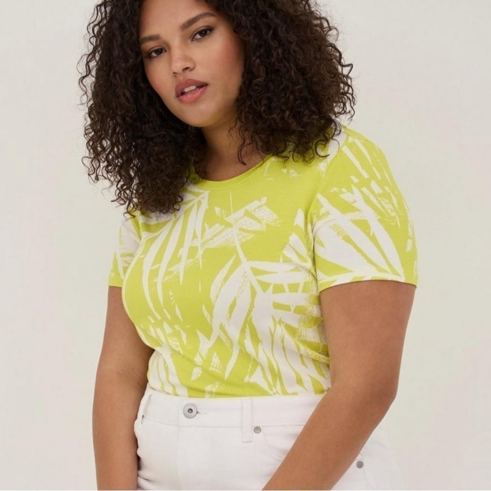 NWT Torrid Perfect Super Soft Crew Neck Short Sleeve Tee